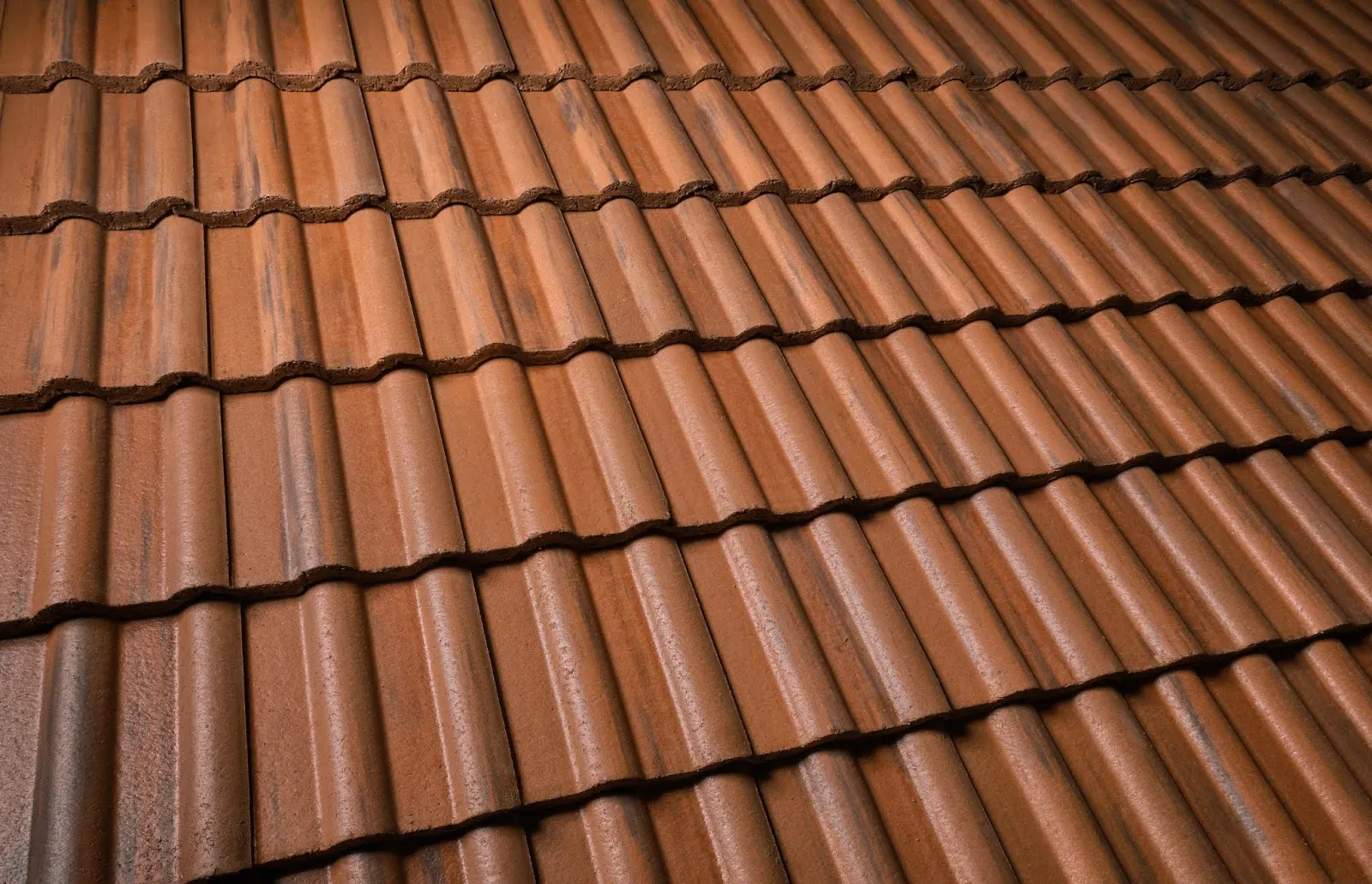 أنظمة العزل المائي والحراري للقرميد في الرياض - حدادة متطورة