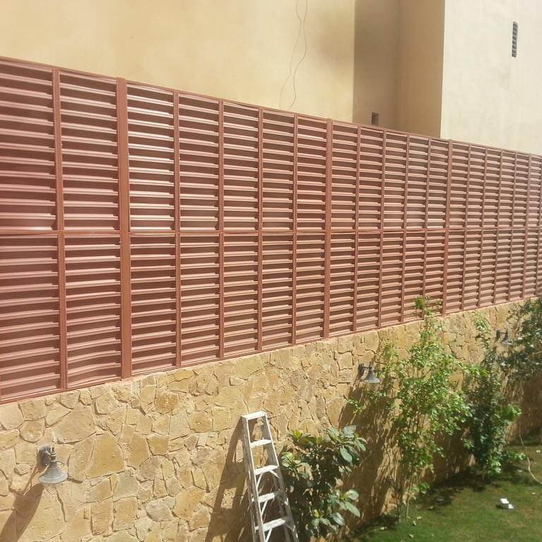 سواتر خشبية طبيعية للحدائق - حداد هنجار - مؤسسة القاسم