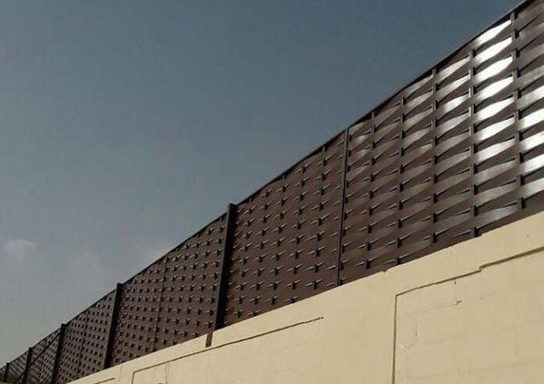 سواتر معدنية للمصانع والمستودعات - حداد هنجار